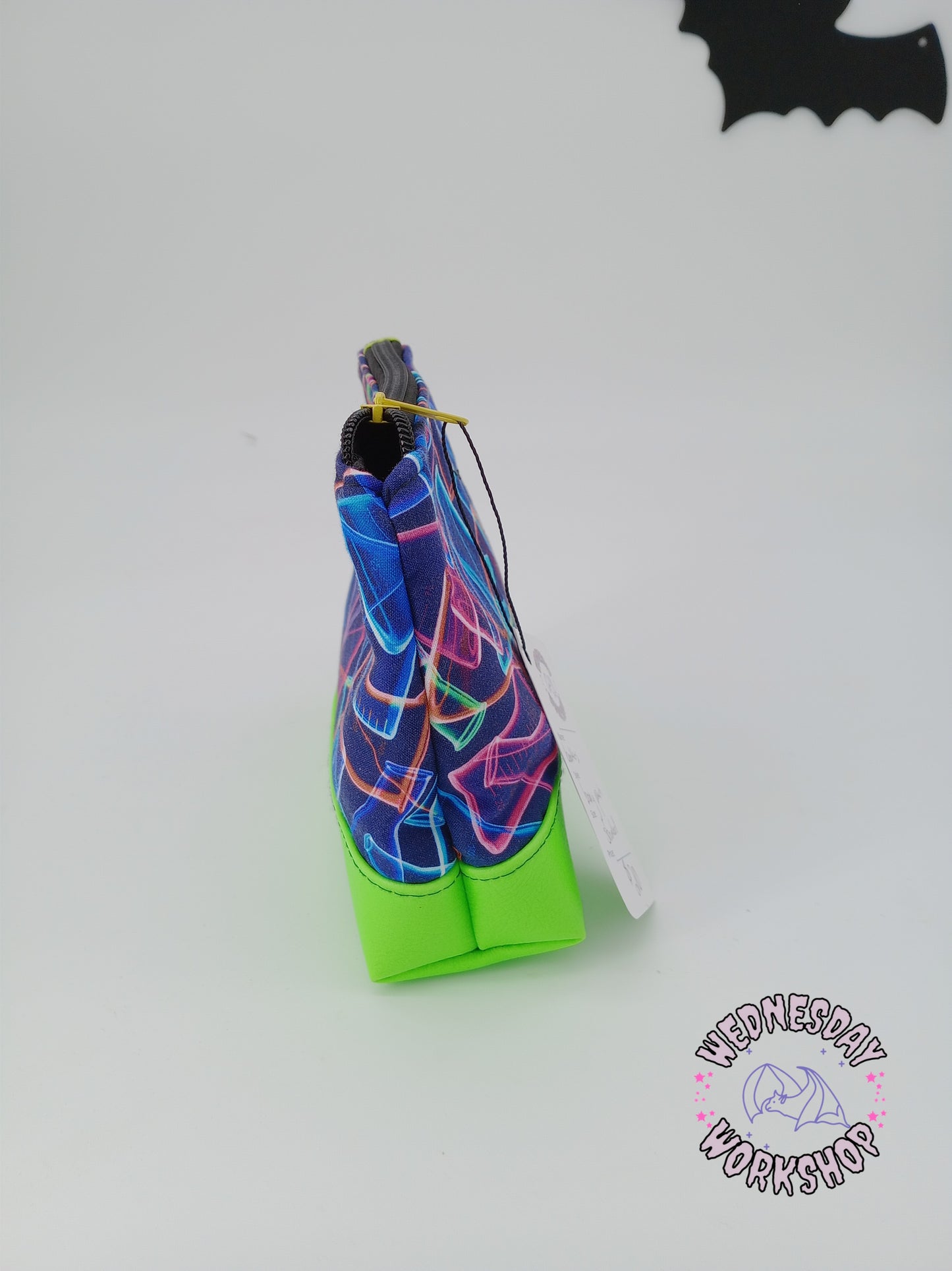beakers boxy pouch