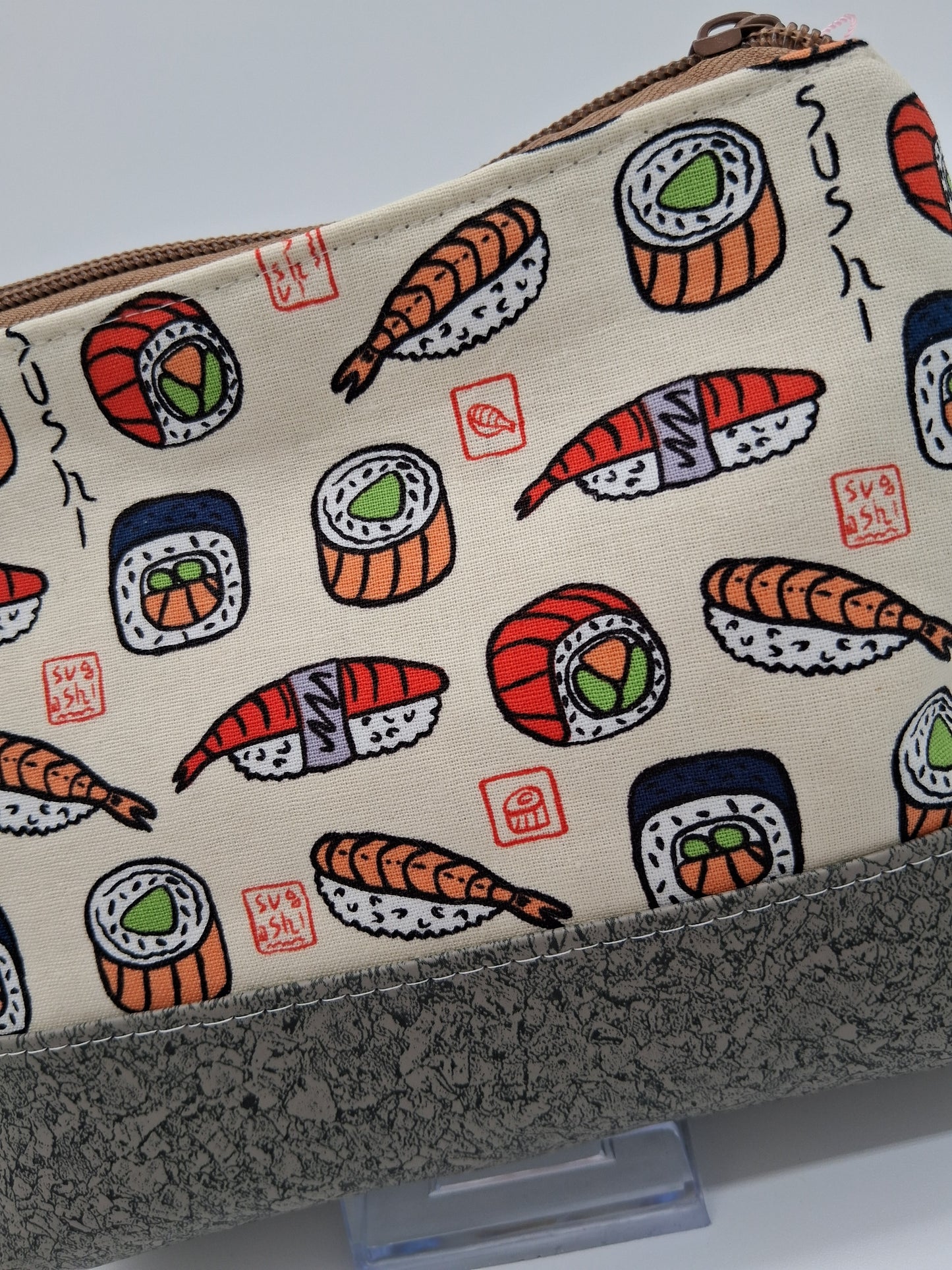 classic sushi v. 8 boxy pouch