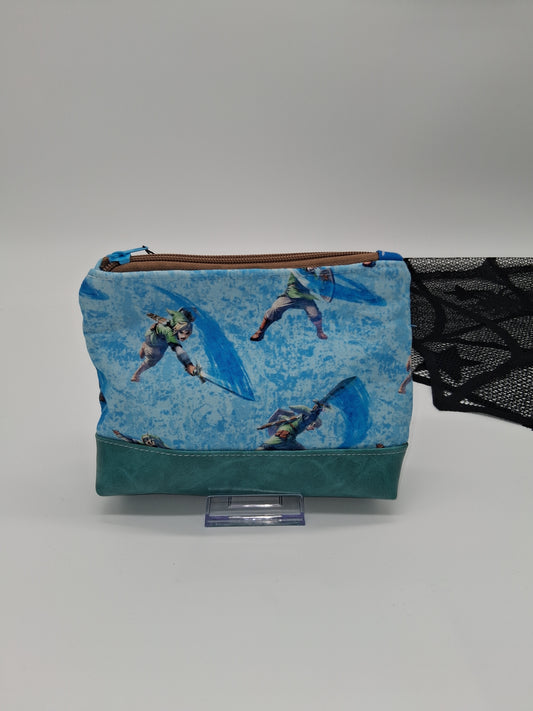 legendary hero v. 2 boxy pouch