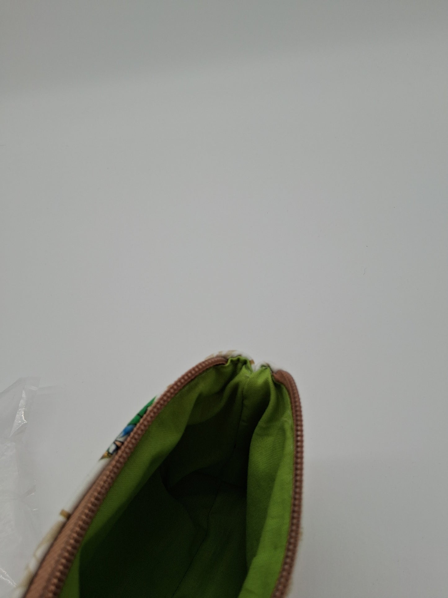 legendary time v. 2 boxy pouch