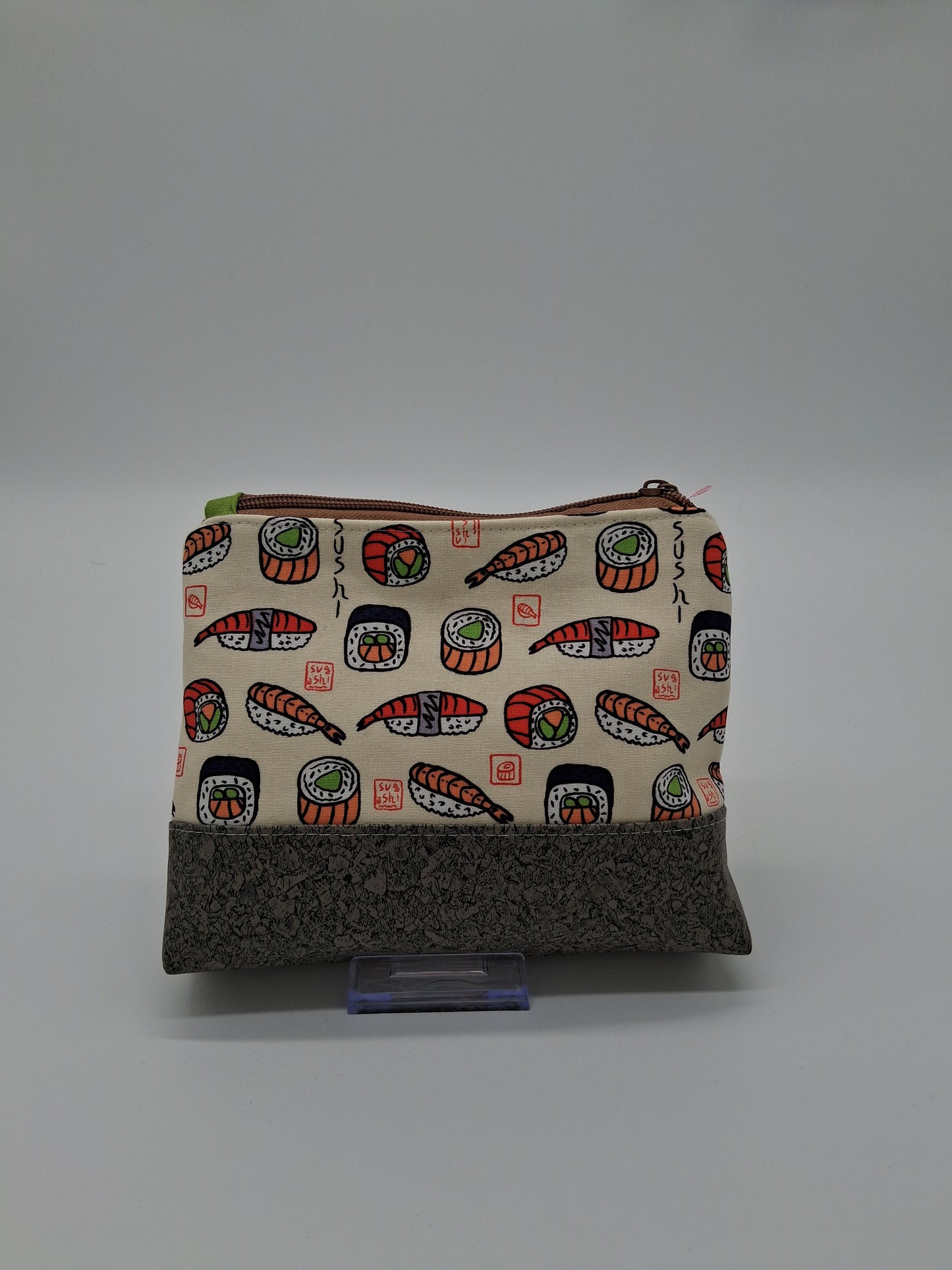 classic sushi v. 8 boxy pouch