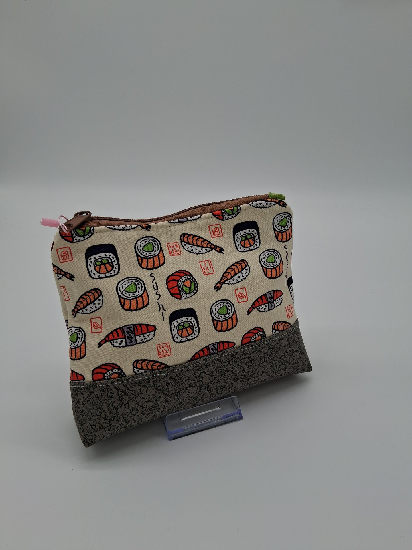 classic sushi v. 8 boxy pouch