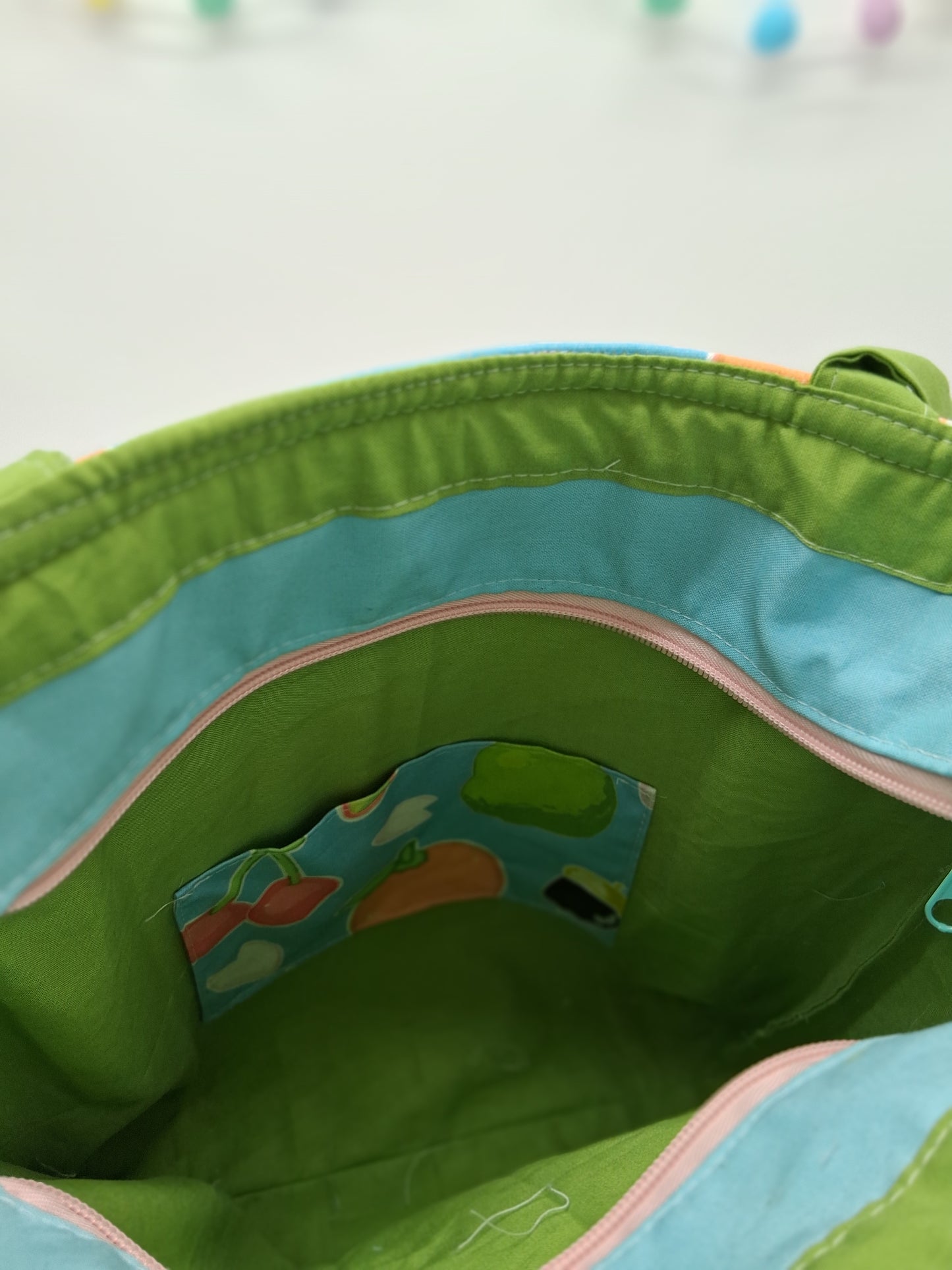 island fruits v. 1 large zippered tote