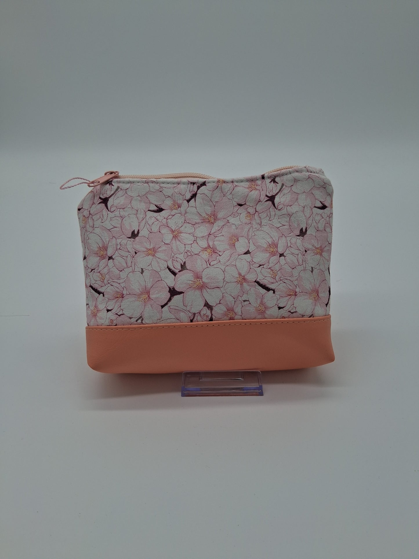 sakura v. 7 boxy pouch