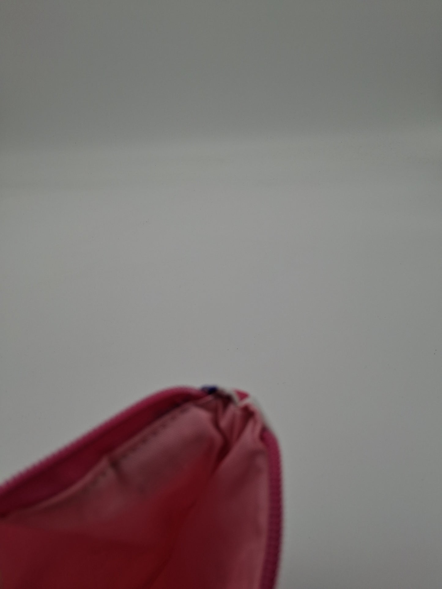 pixelated hearts v. 4 Lobelia mini crossbody