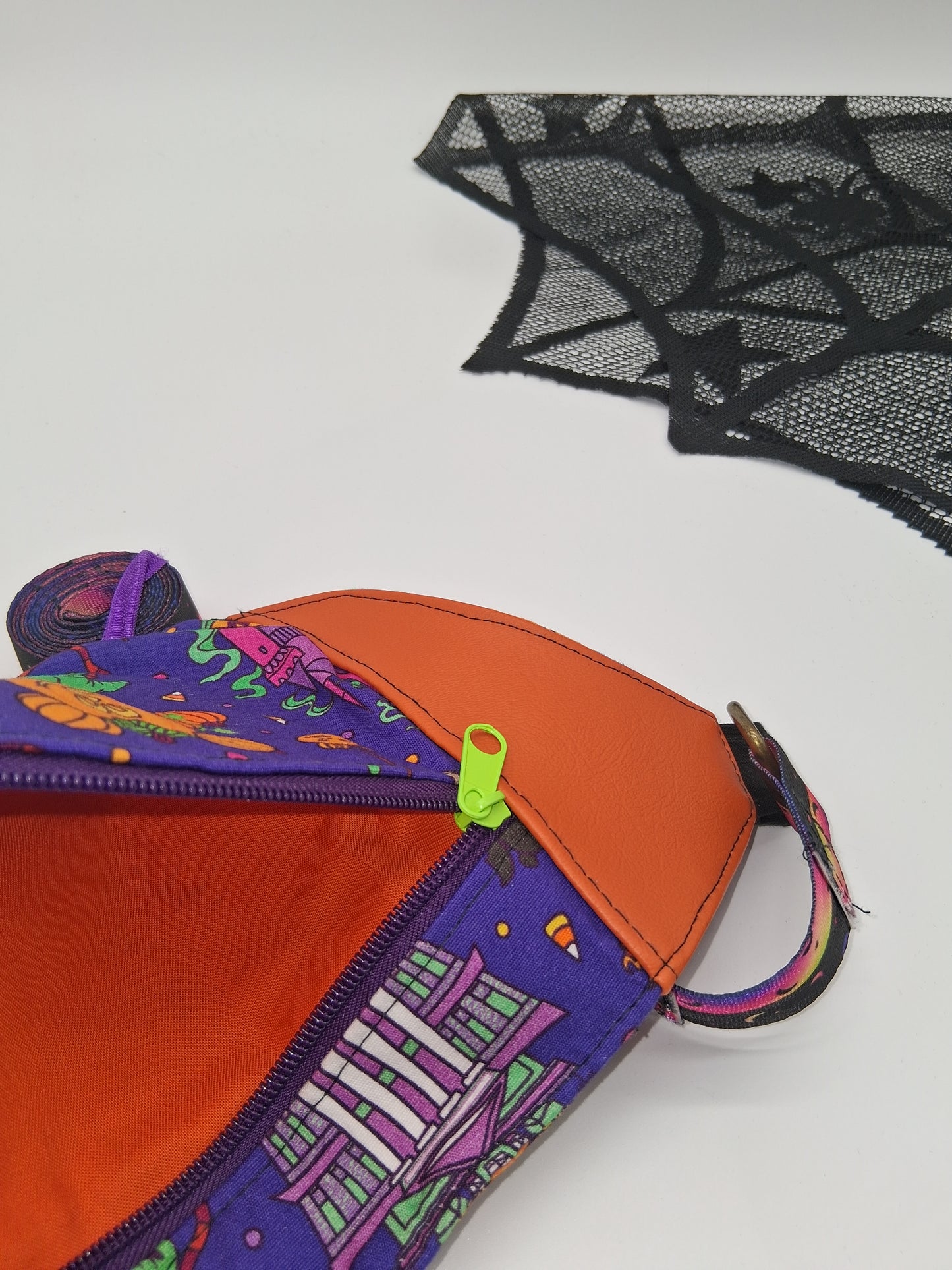 creepyland v. 2 Dandelion fanny pack
