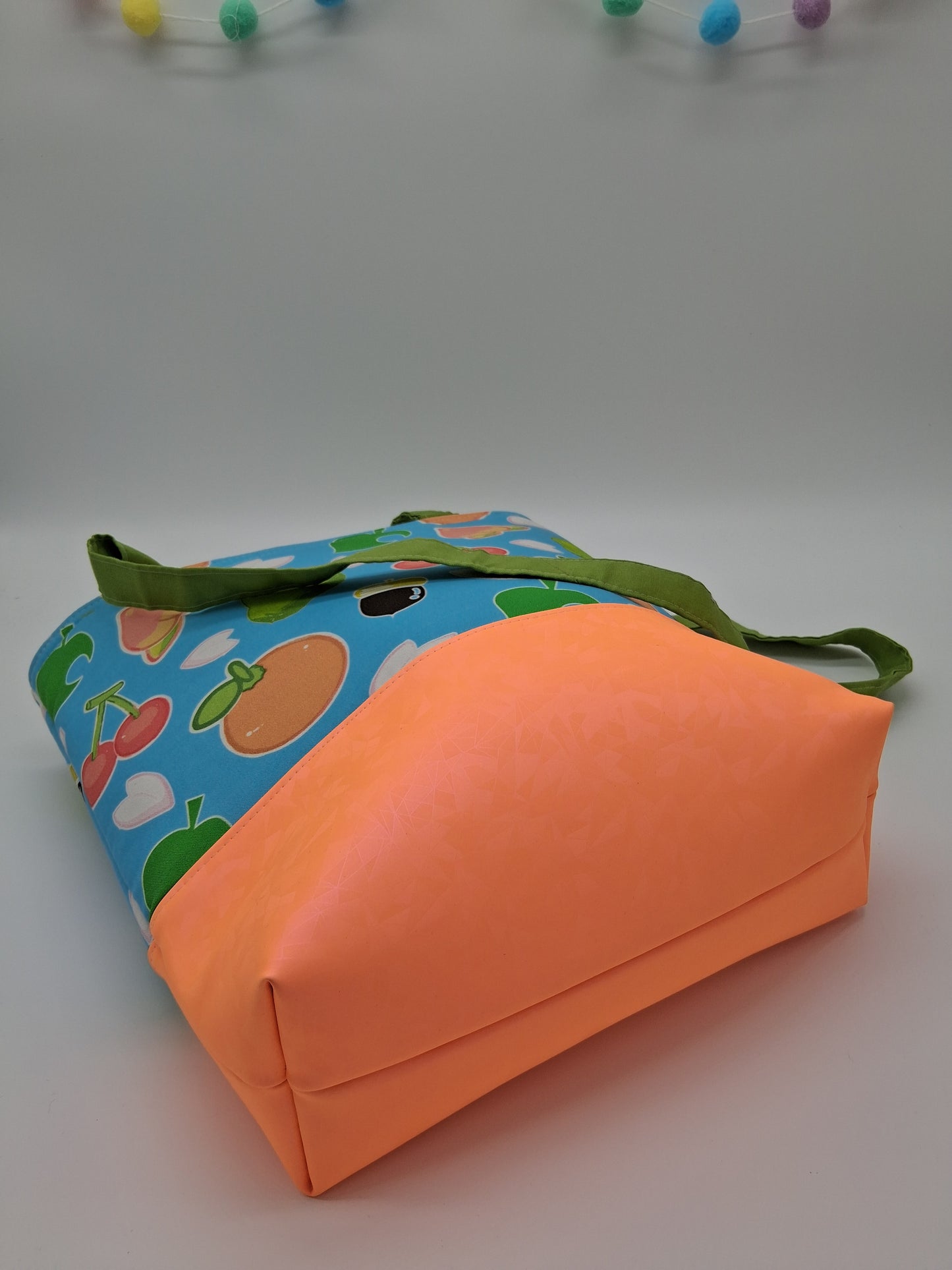 island fruits v. 1 large zippered tote