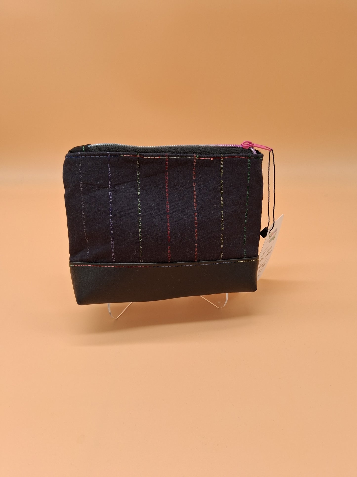 resist v. 2 boxy pouch