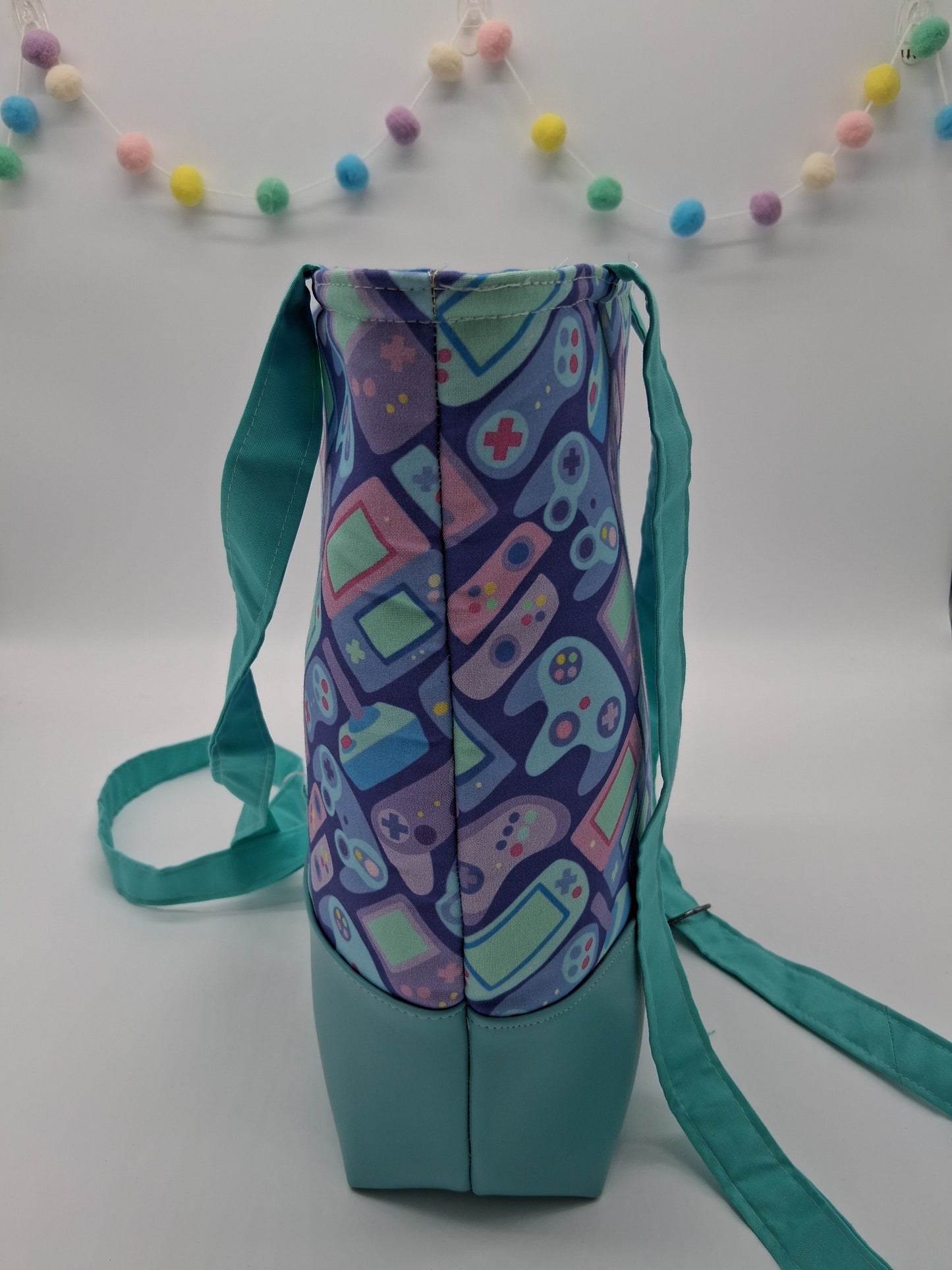 old school controllers v. 1 large zippered tote