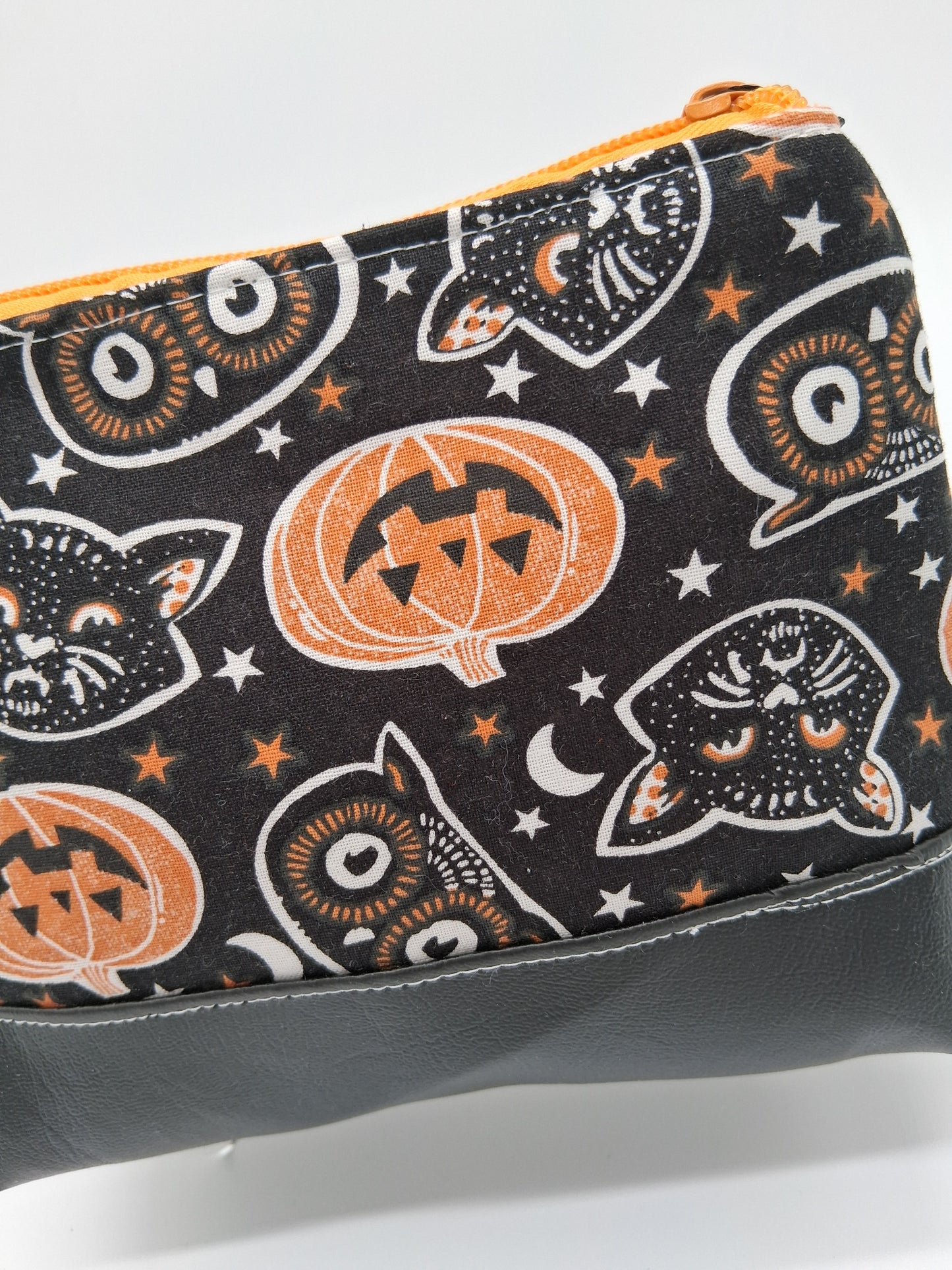 halloweenies v. 2 boxy pouch