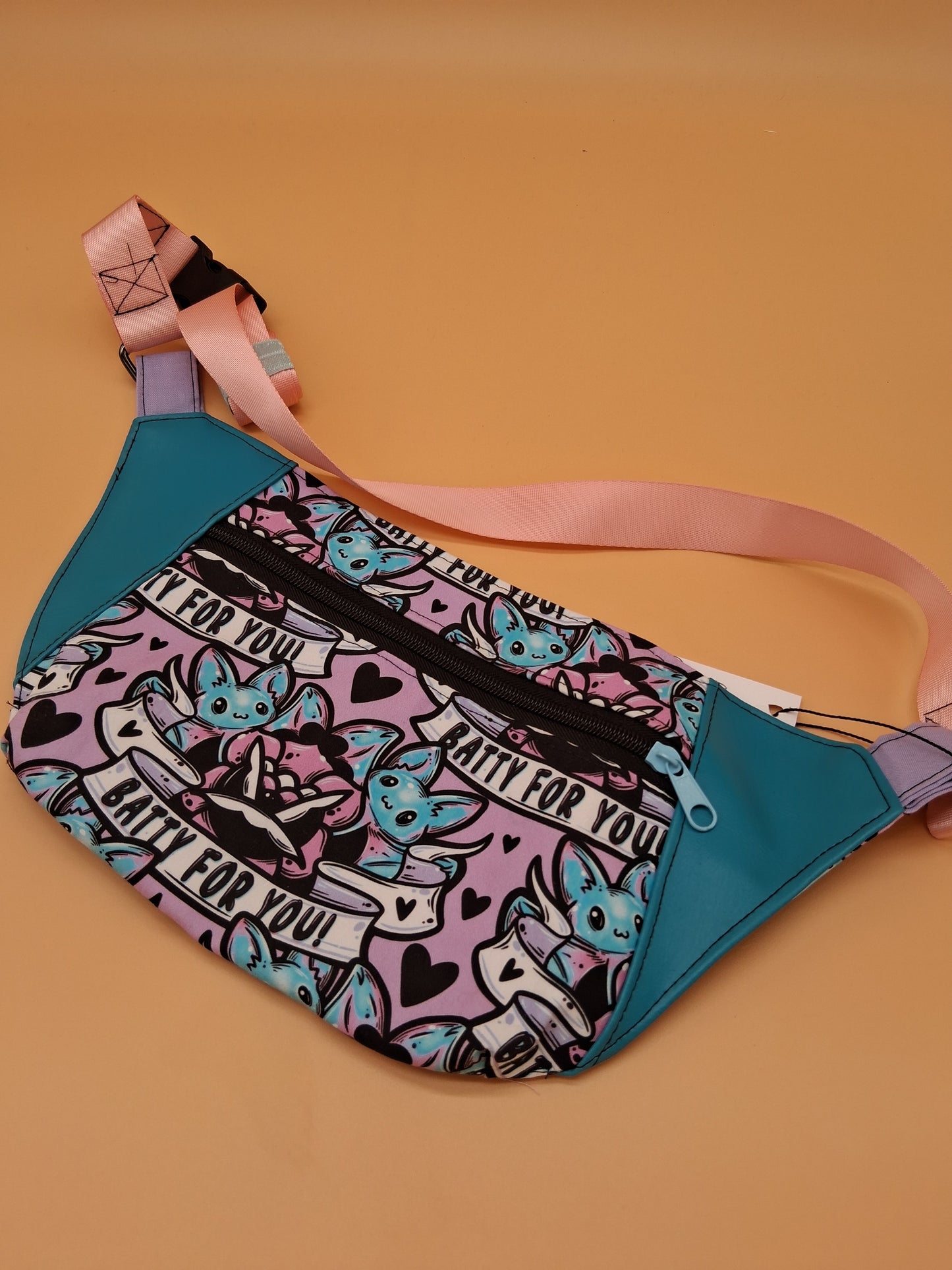 batty for you v. 1 Dandelion fanny pack