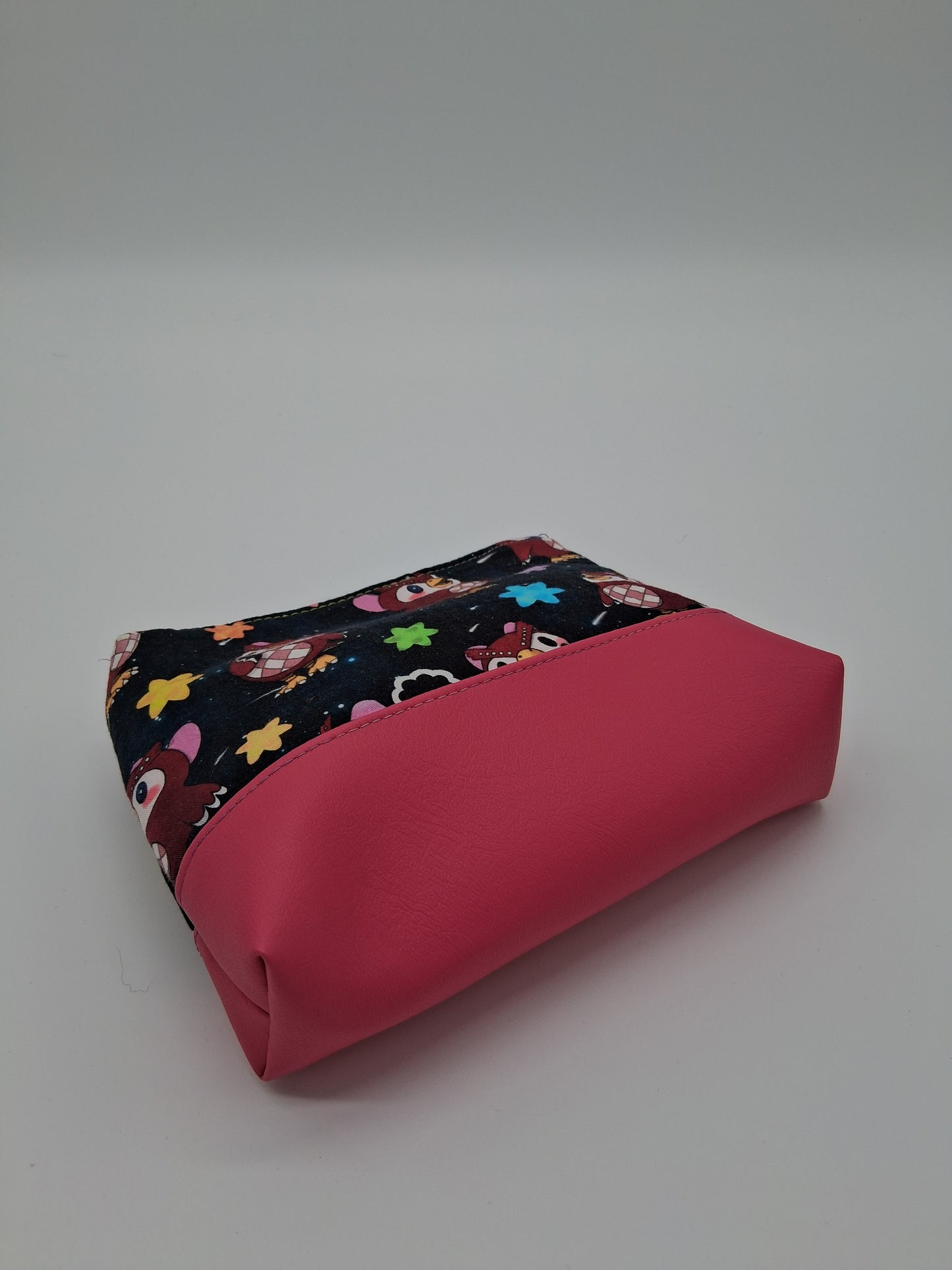 star chicken v. 3 boxy pouch