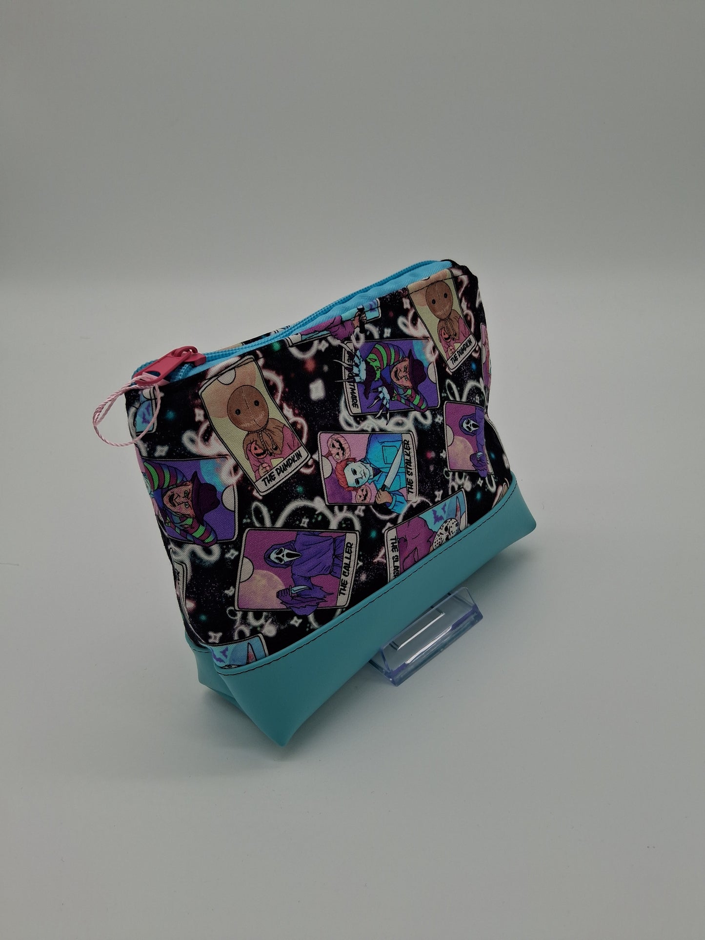 slasher tarot v. 9 boxy pouch