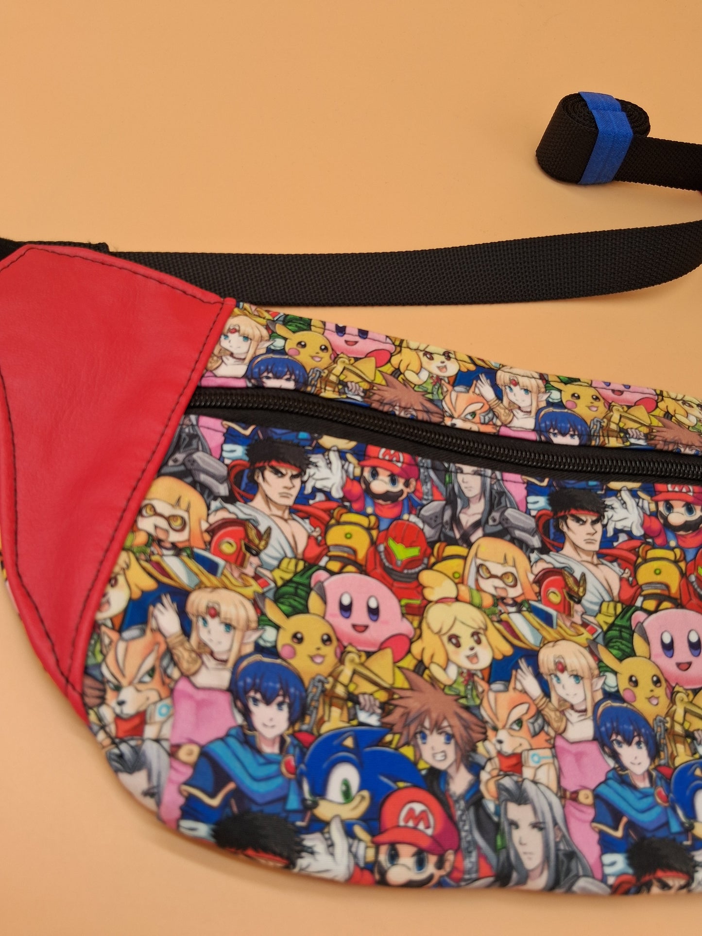 smashing siblings v. 1 Dandelion fanny pack