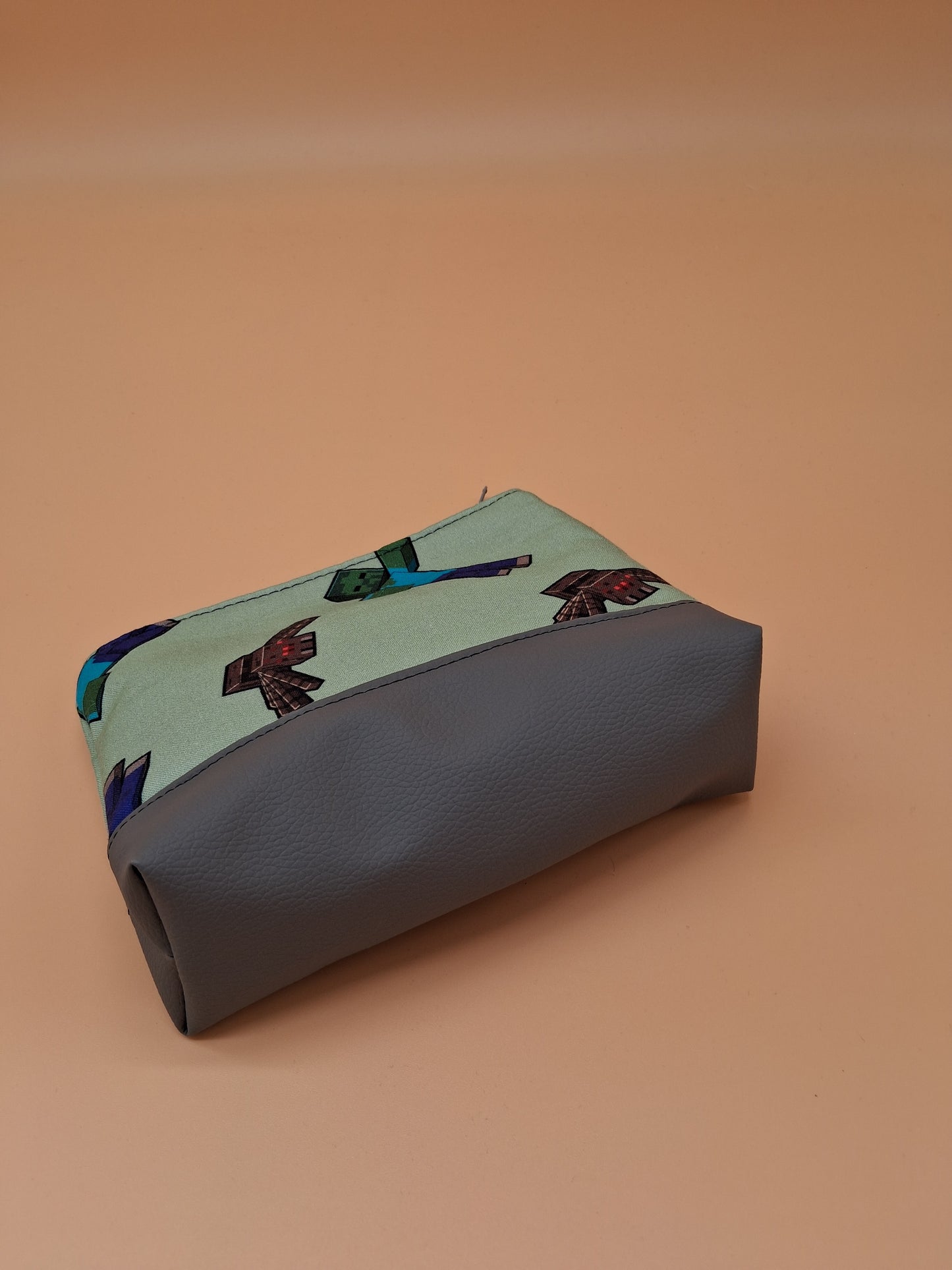crafting fun v. 1 boxy pouch