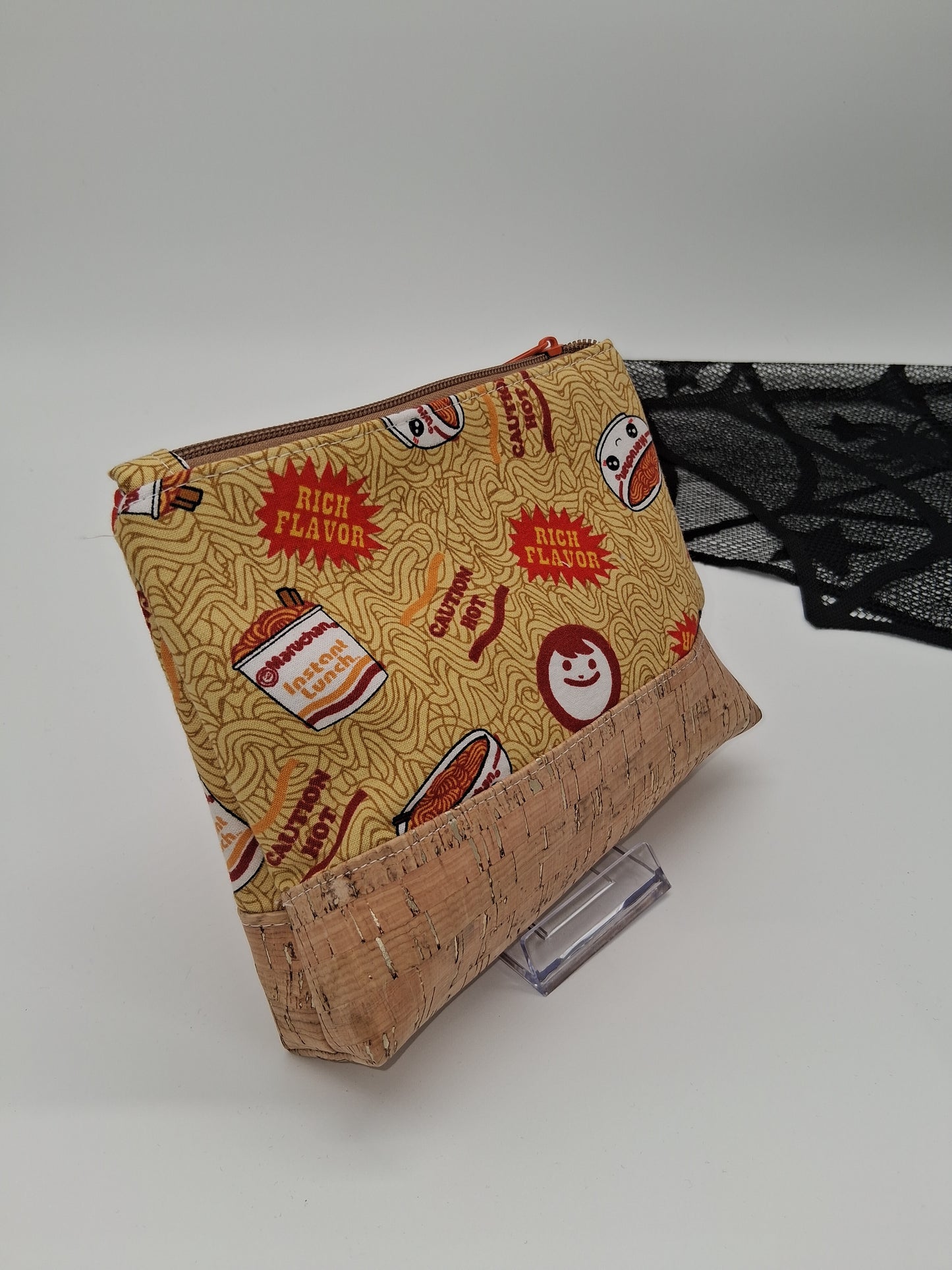 noodlechan v. 2 boxy pouch