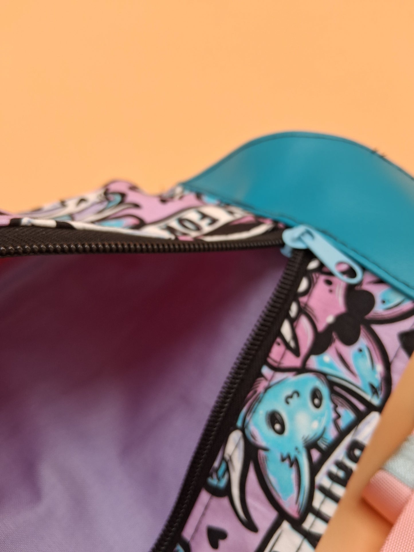 batty for you v. 1 Dandelion fanny pack