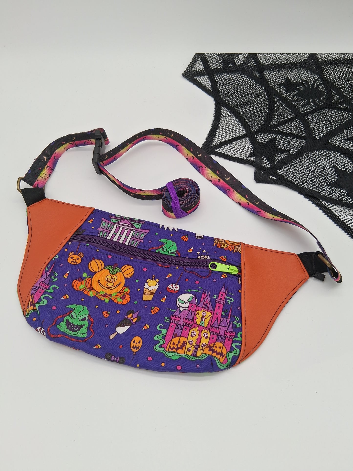 creepyland v. 2 Dandelion fanny pack