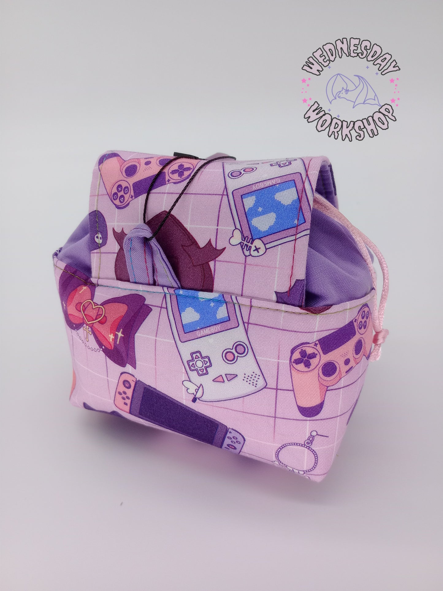 gamer girl grid v. 3 Pandora dice bag