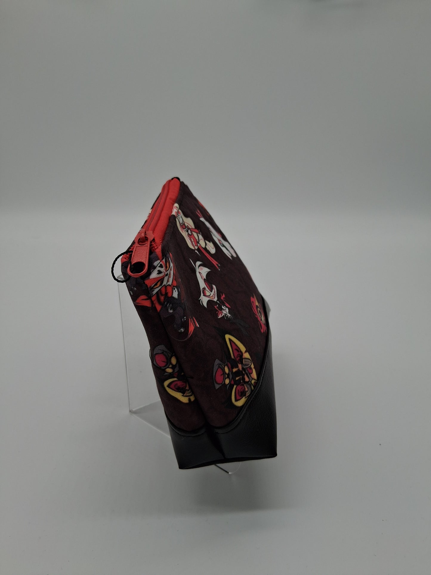 hasbeen hostel v. 2 boxy pouch