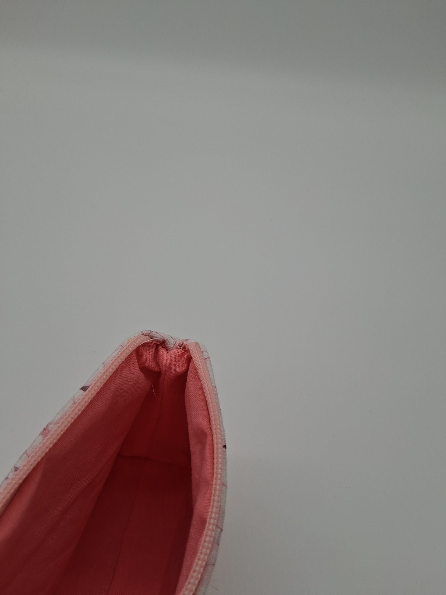 sakura v. 6 boxy pouch