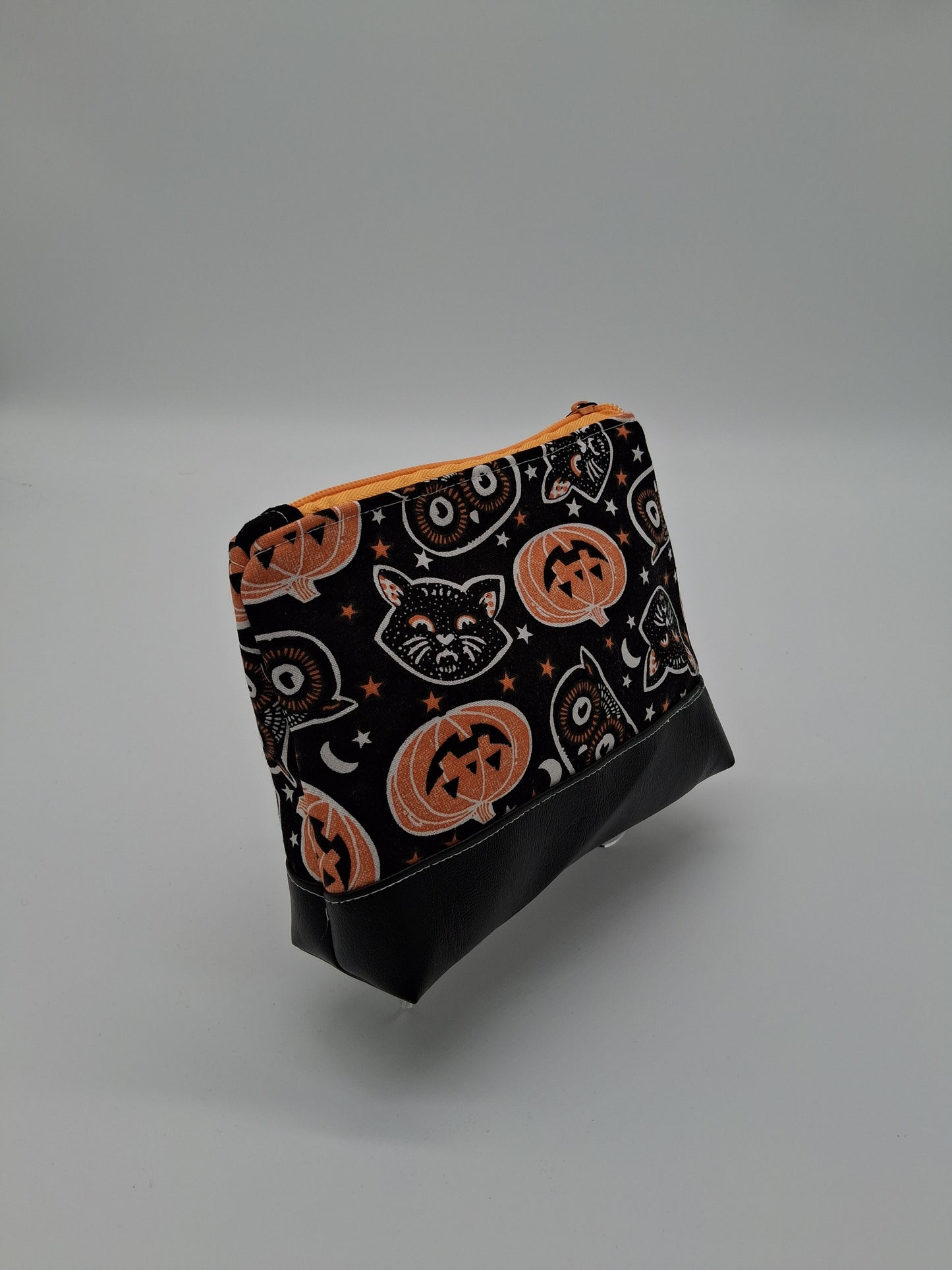 halloweenies v. 2 boxy pouch