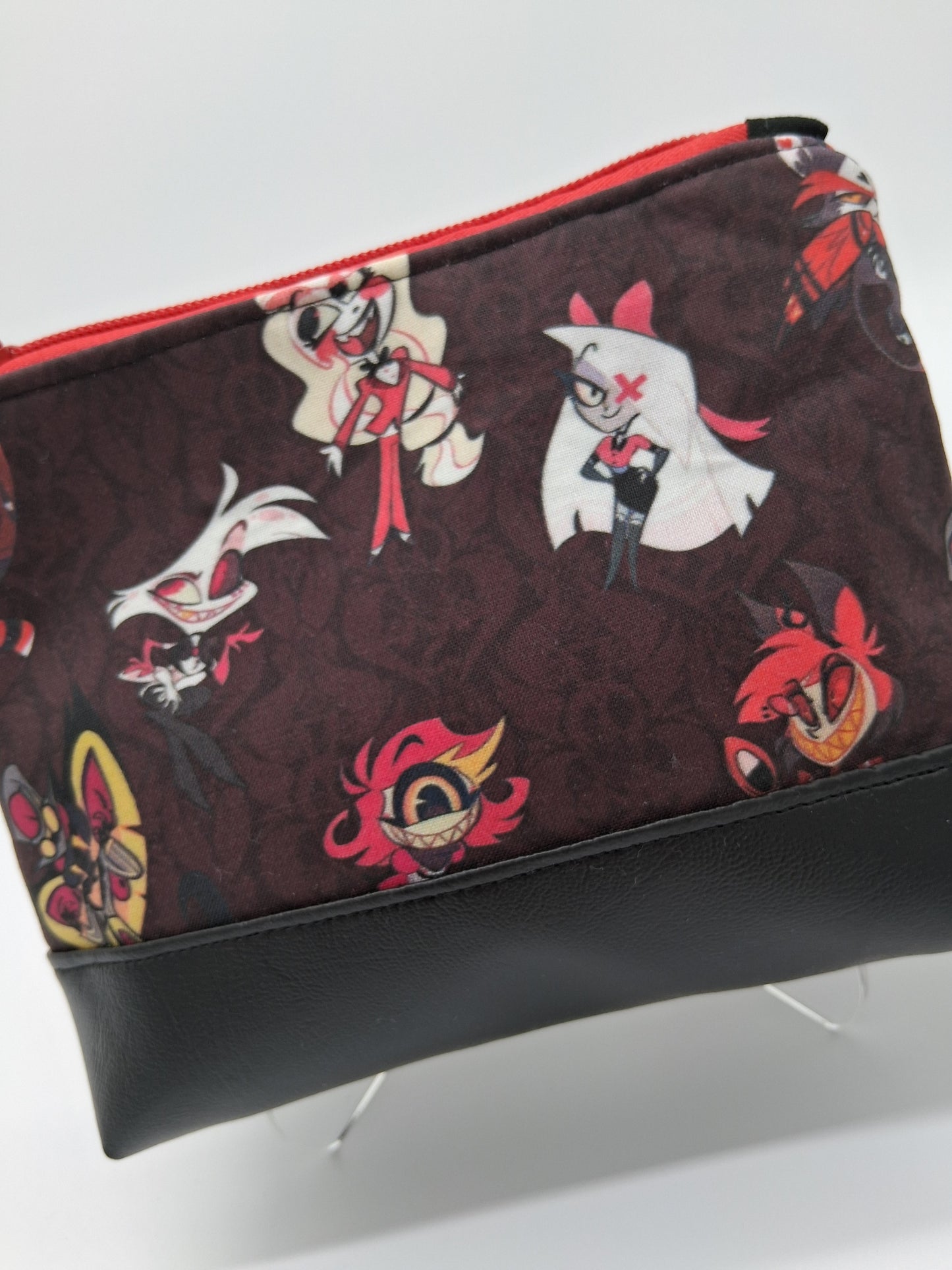 hasbeen hostel v. 2 boxy pouch
