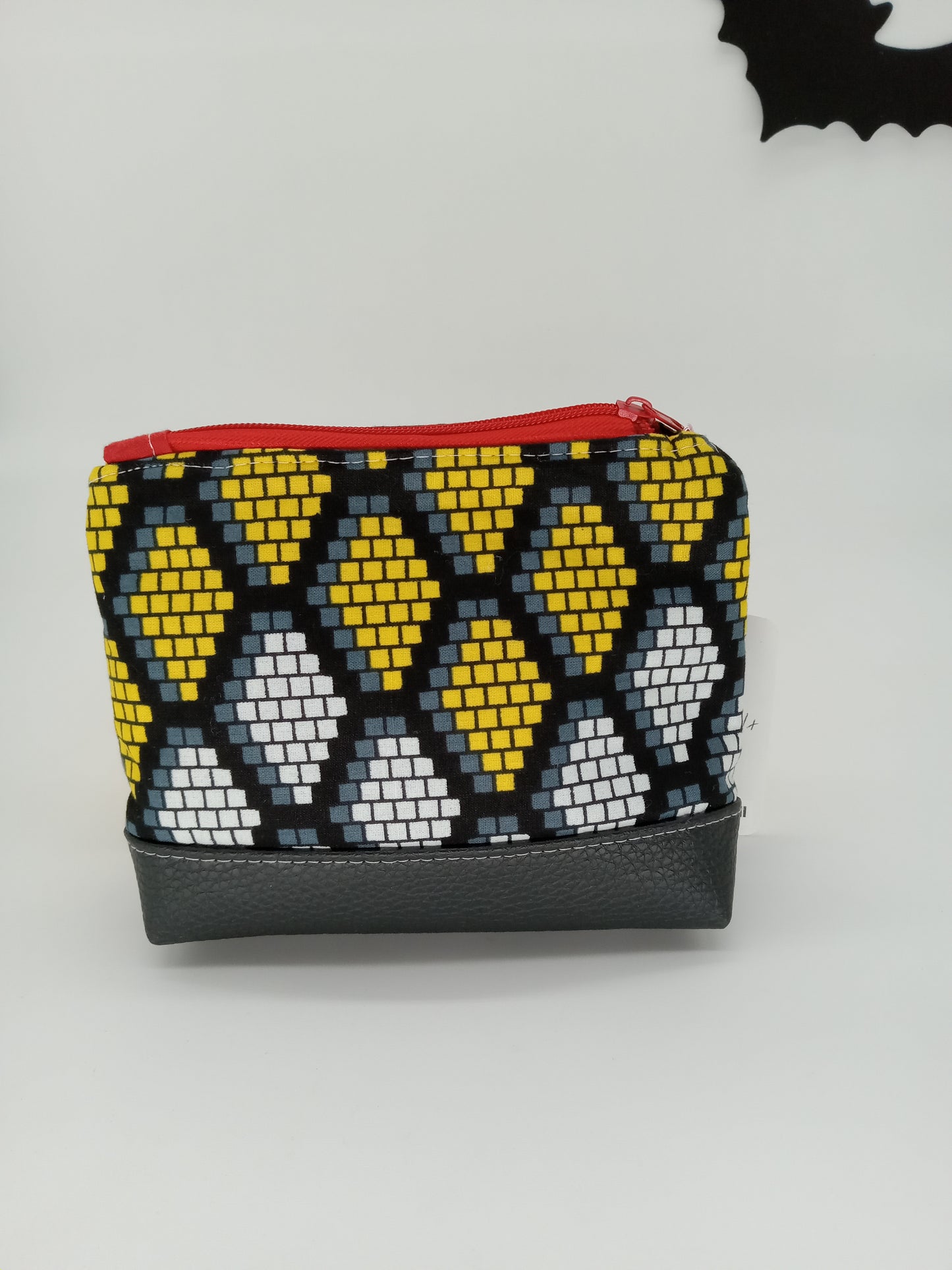 honeycomb ankara v. 3 boxy pouch