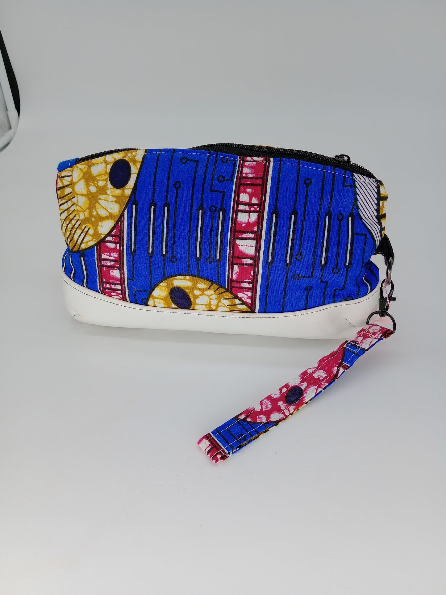 blue tech ankara v. 1 Clematis wristlet