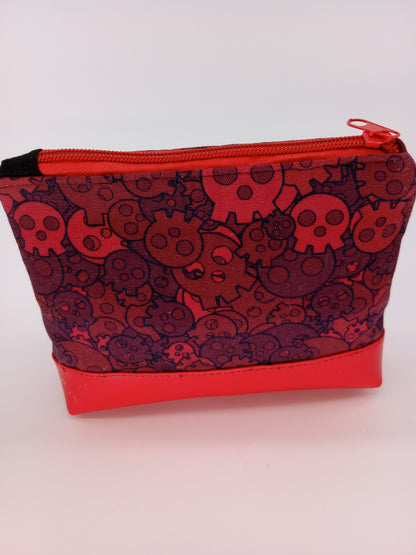 red and black skulls v. 3 boxy pouch