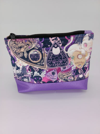 ouija cats v. 5 boxy pouch