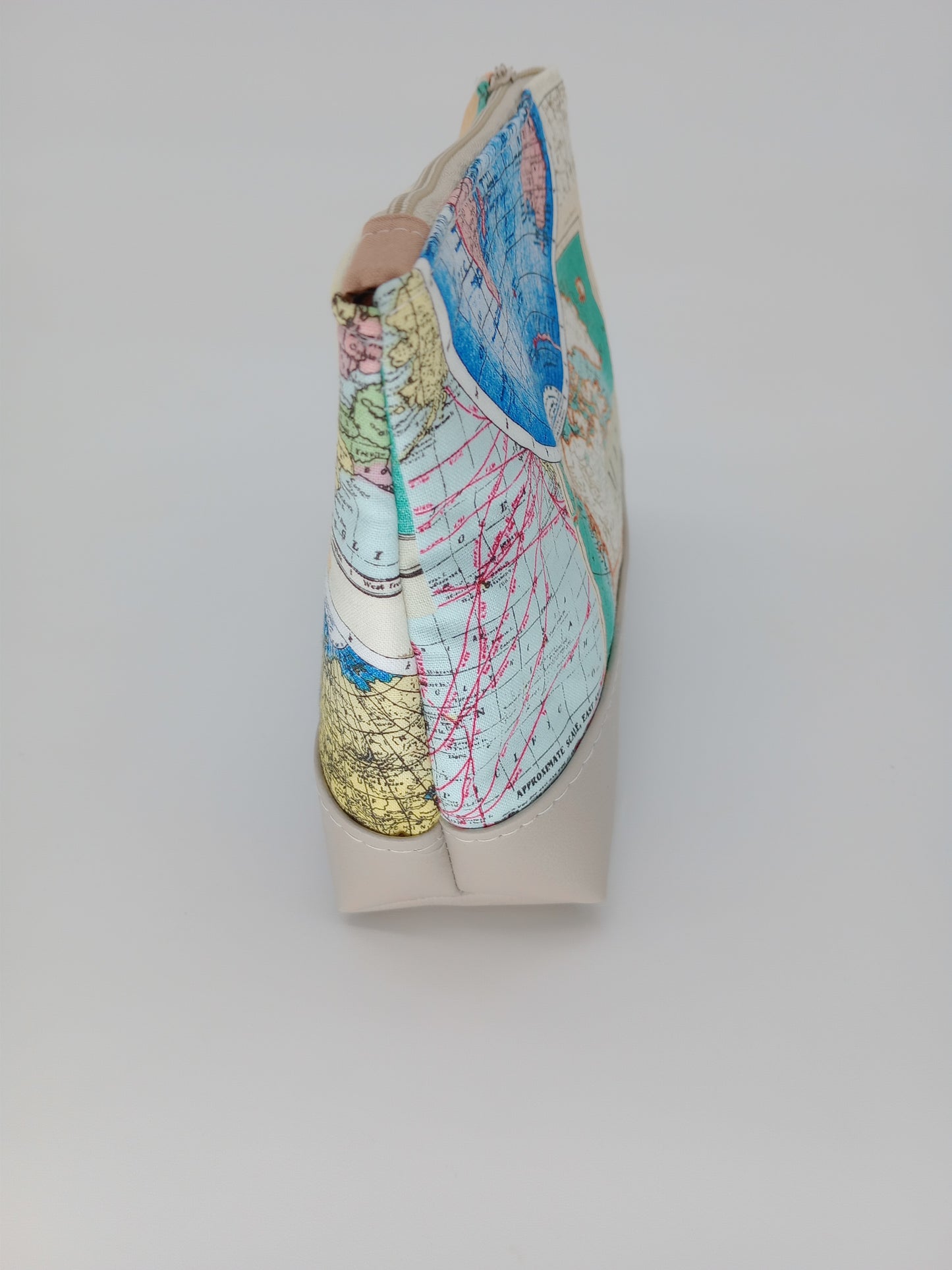 world map v. 4 boxy pouch