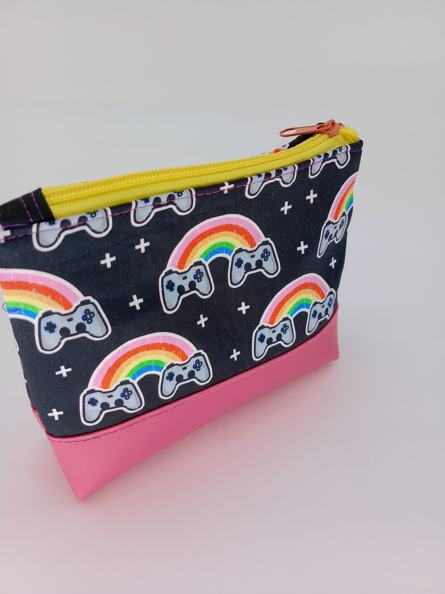 rainbow gaymers v. 7 boxy pouch