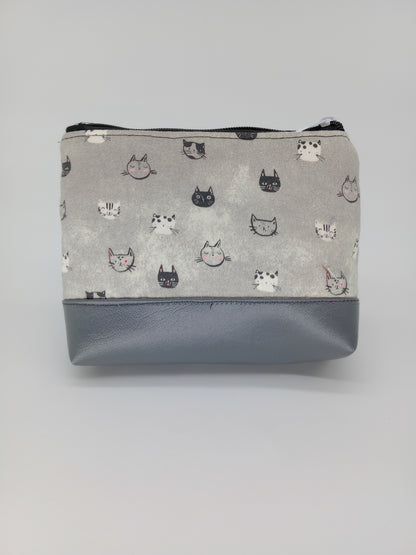 BW cats v. 2 boxy pouch