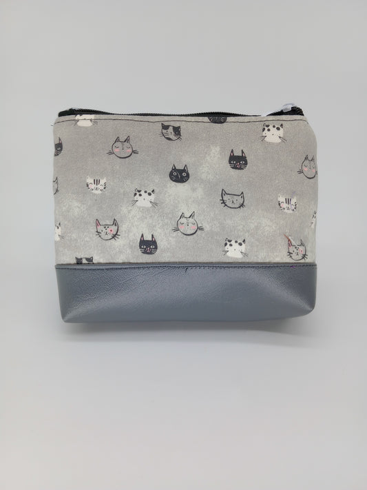 BW cats v. 2 boxy pouch