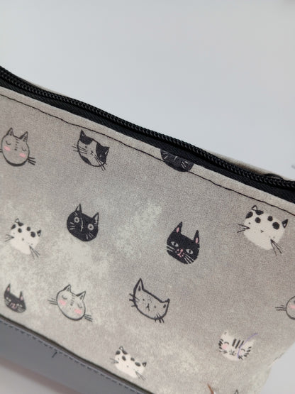 BW cats v. 2 boxy pouch