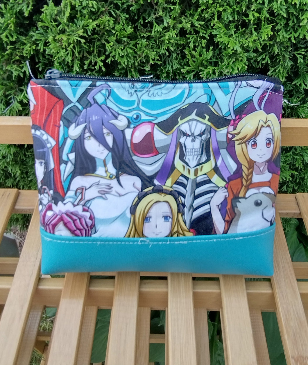 lorded over v. 1 boxy pouch