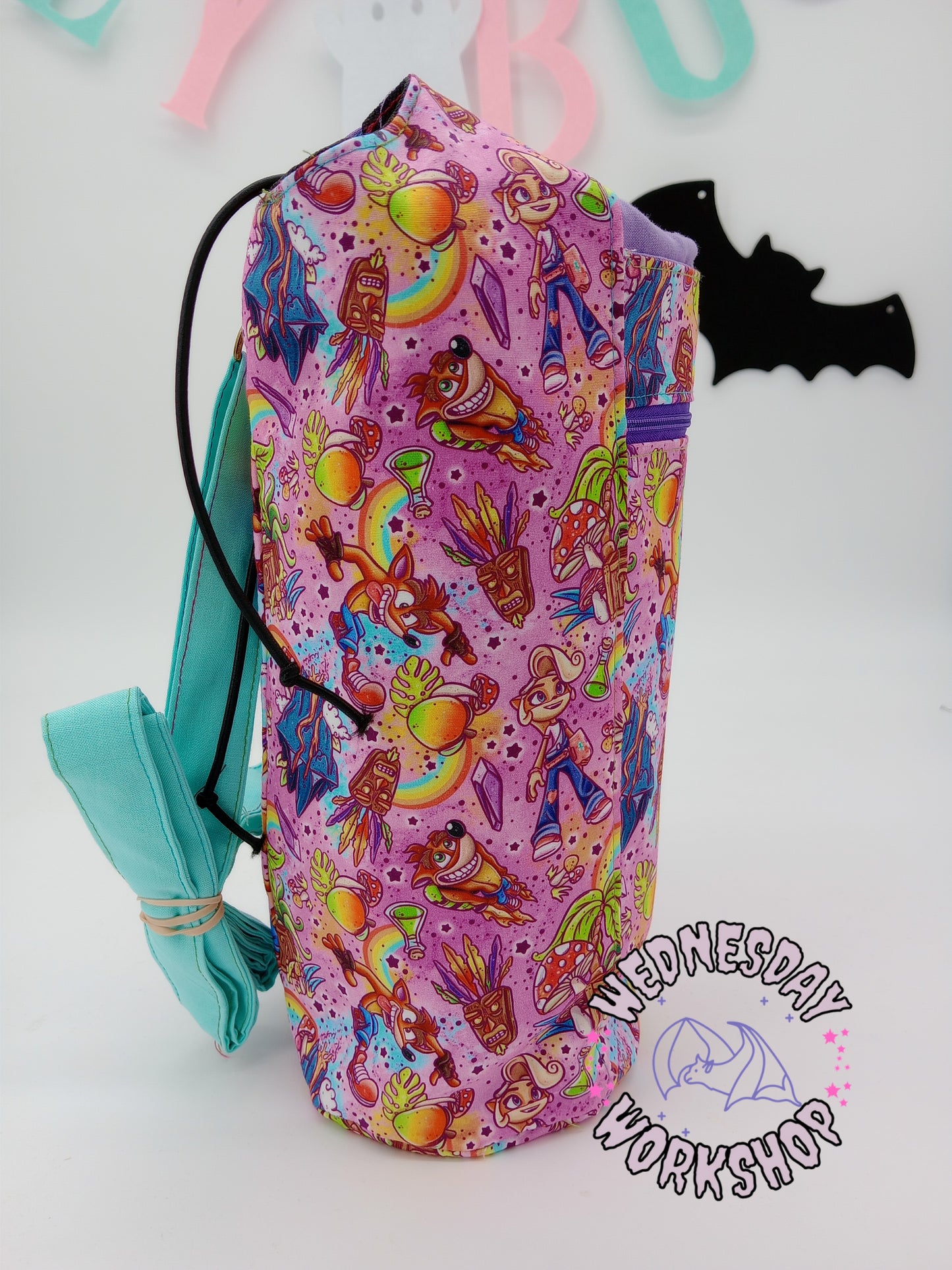 brash candiboot Hyacinth water bottle carrier