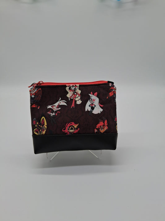hasbeen hostel v. 2 boxy pouch