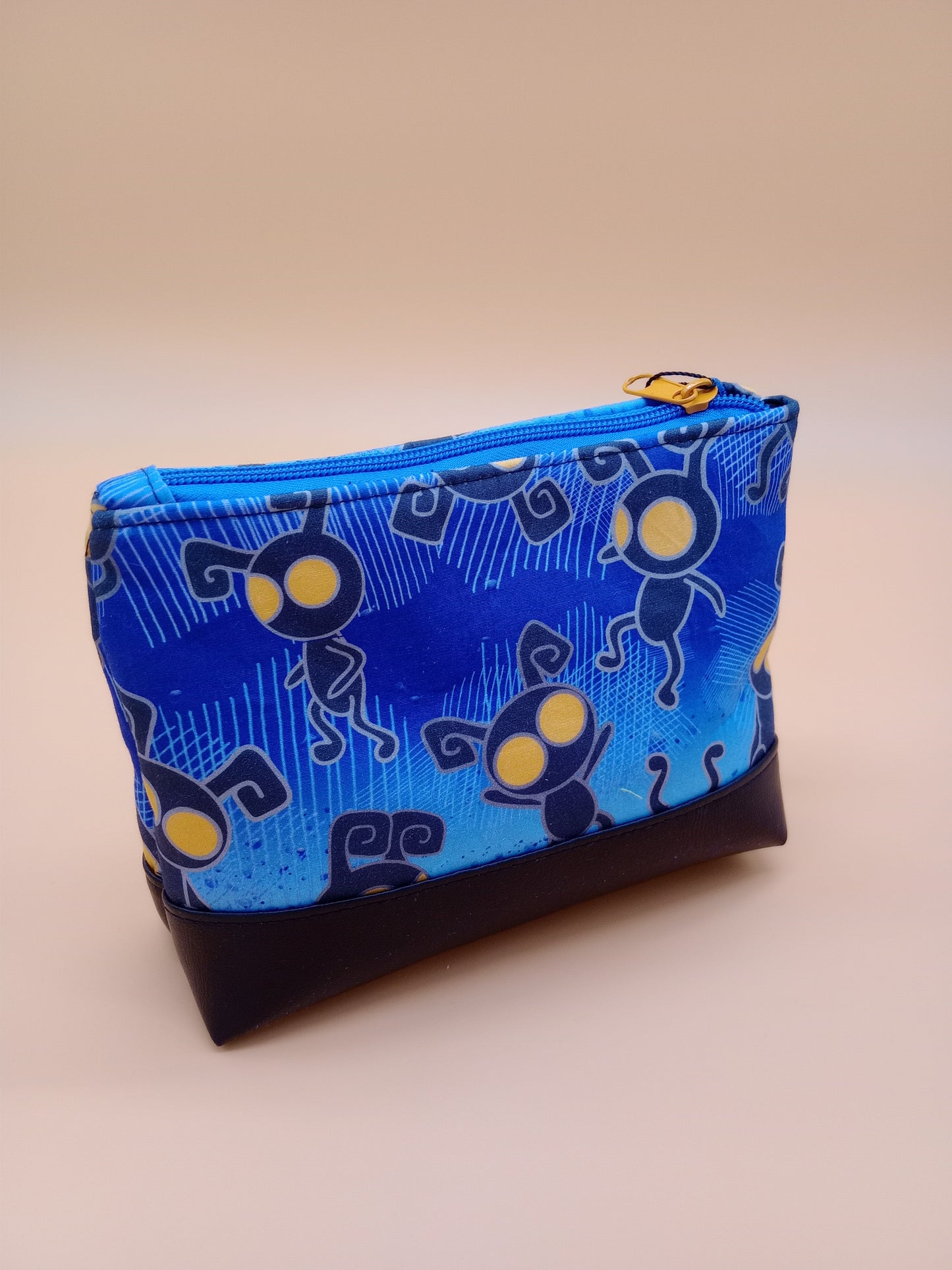 shadow buddies v. 3 boxy pouch