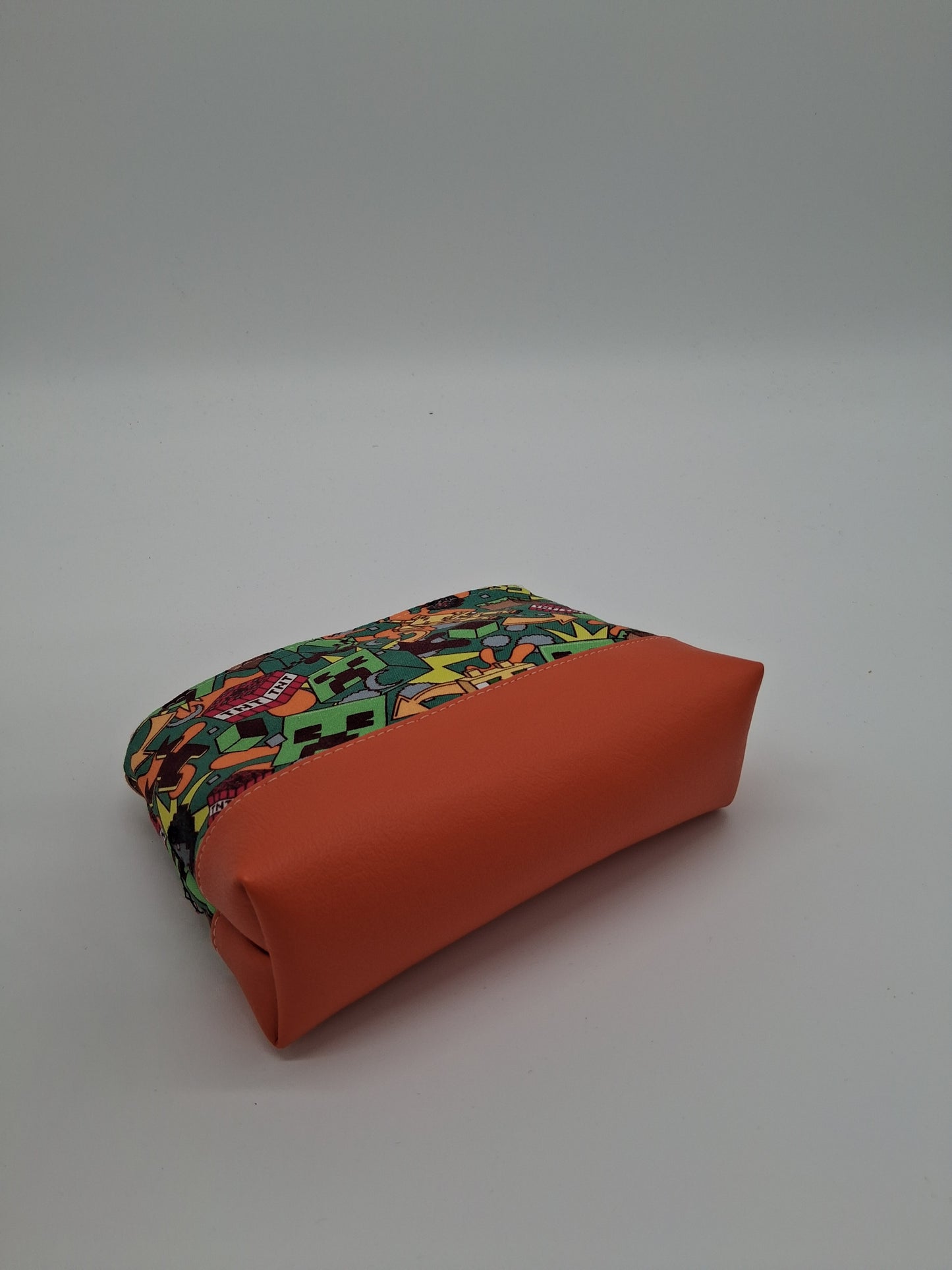 crafting chaos v. 2 boxy pouch