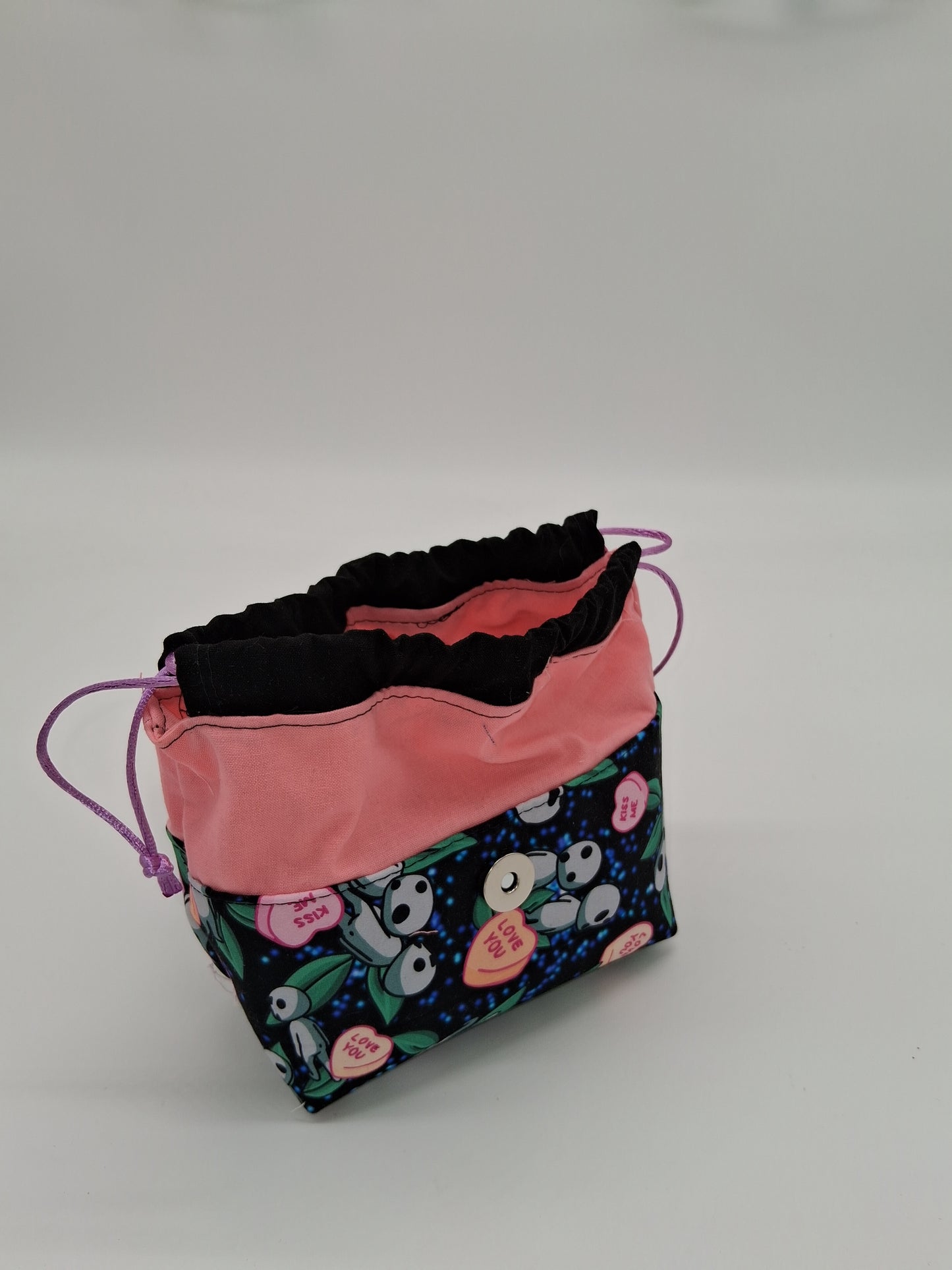 kiss me spirits v. 4 Pandora dice bag