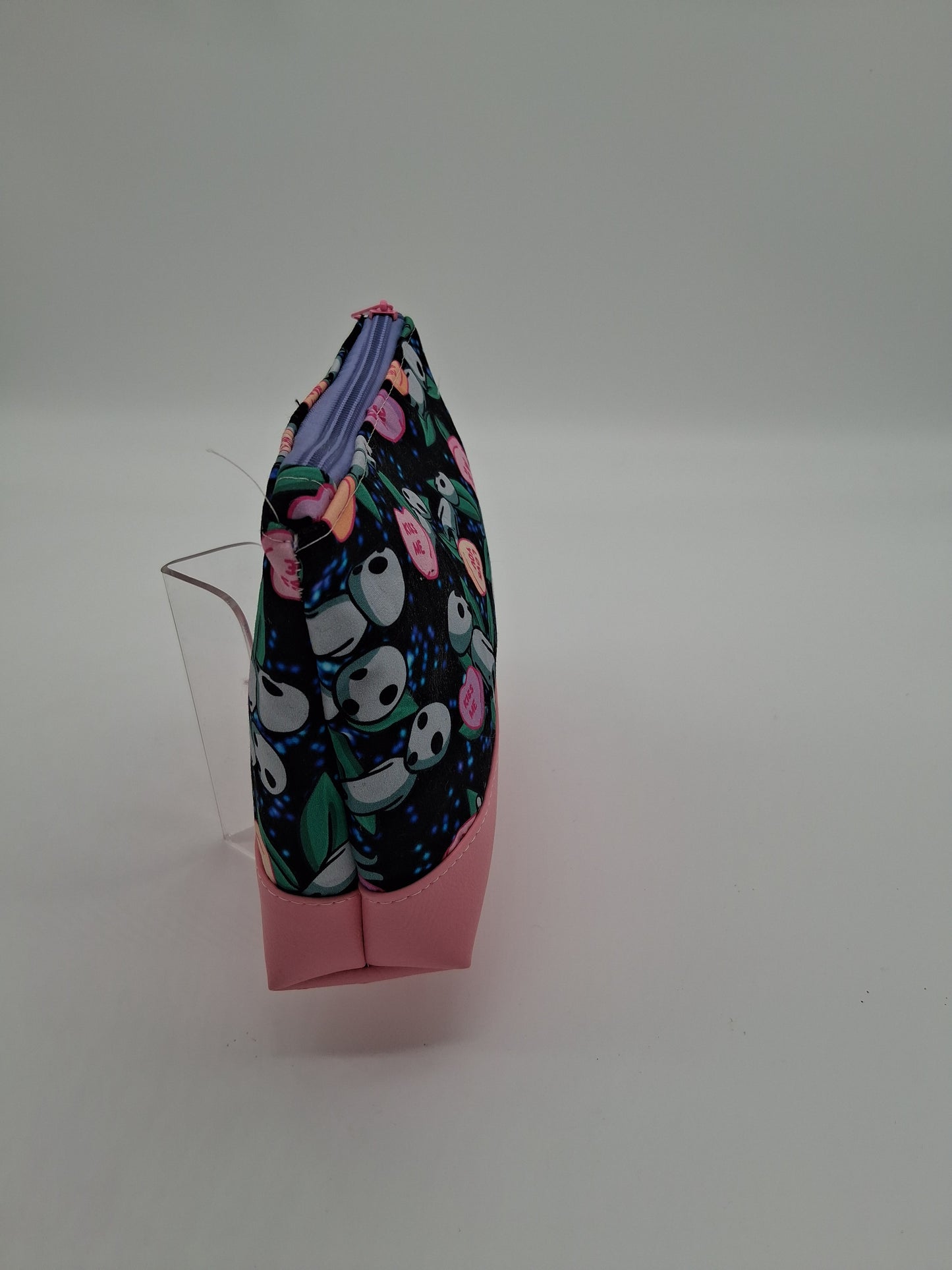 kiss me spirits v. 5 boxy pouch