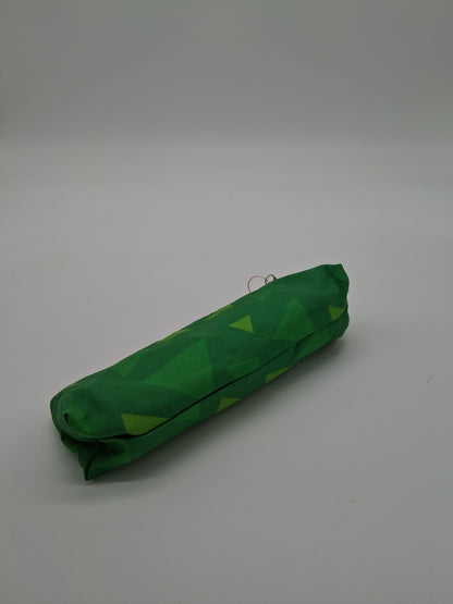 triangle grass v. 1 slim pencil case