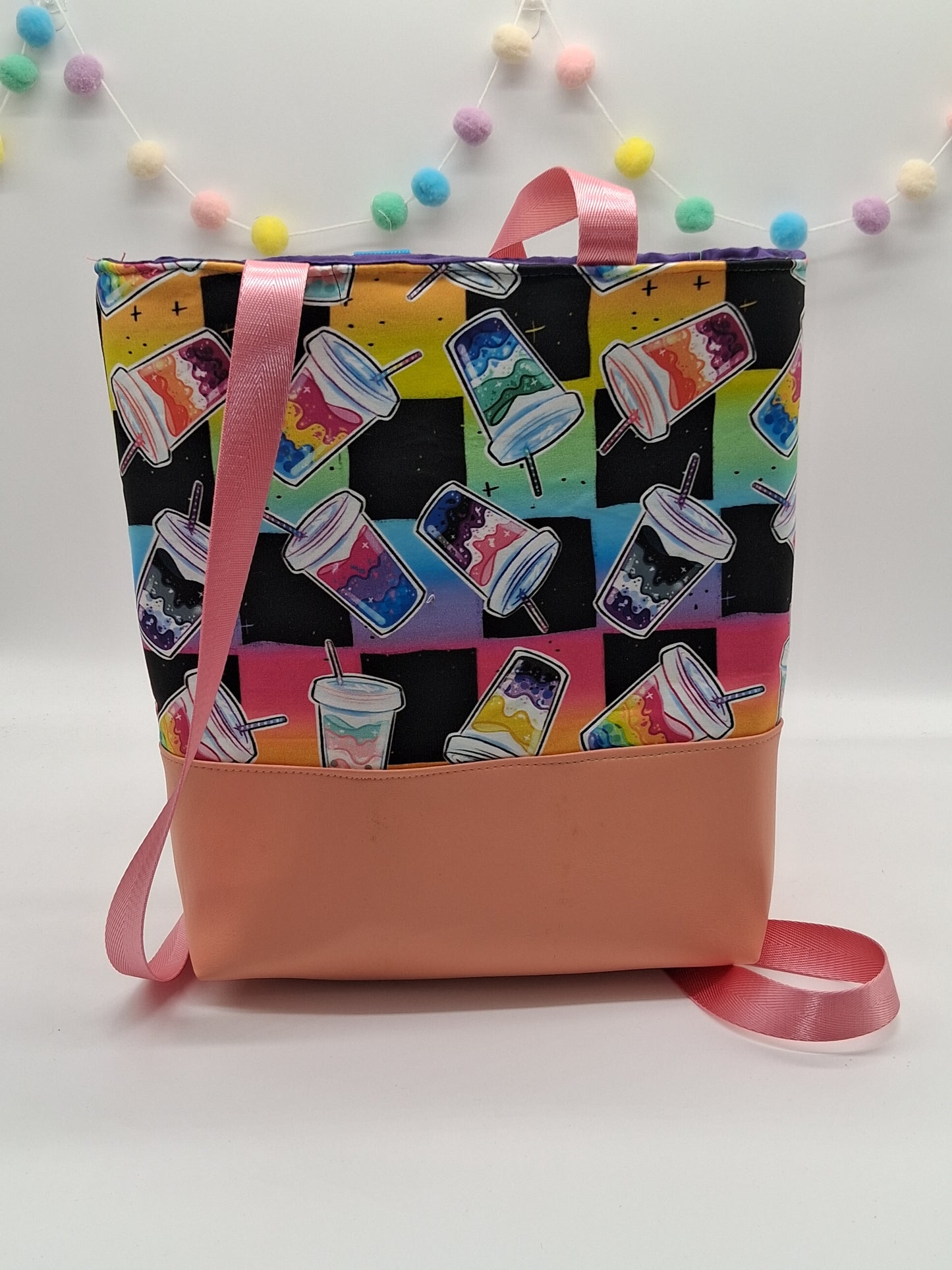 identiTEAs v. 1 large zippered tote