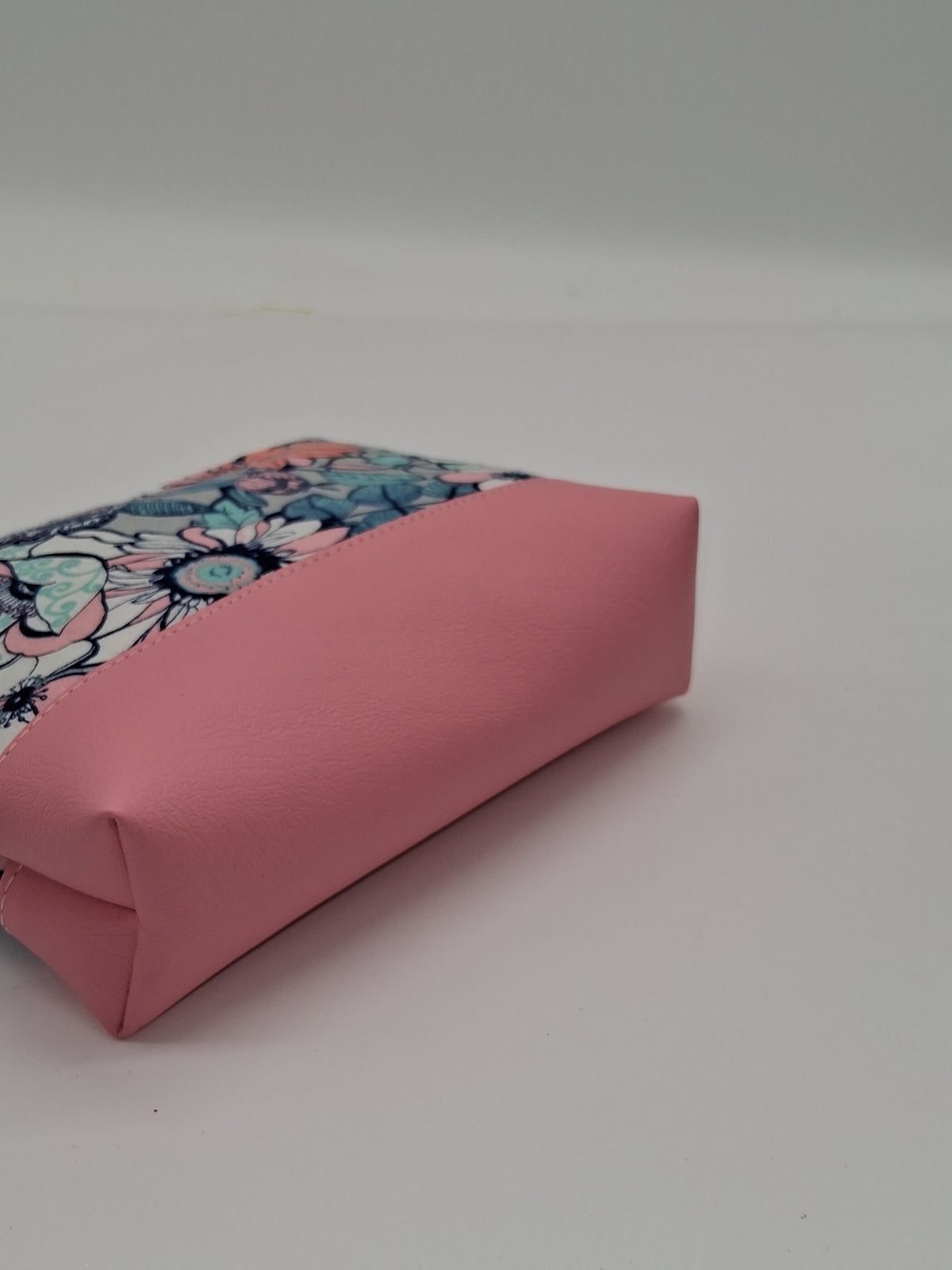 favourite florals v. 1 boxy pouch