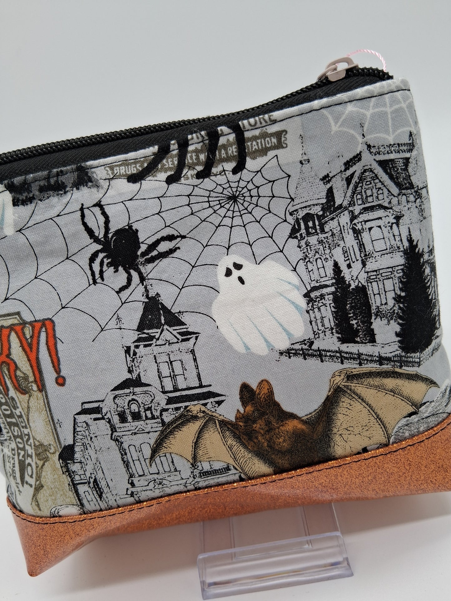 spooky scenes v. 1 boxy pouch