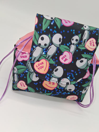 kiss me spirits v. 4 Pandora dice bag