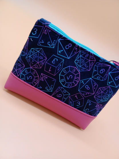 gradient dice v. 10 boxy pouch