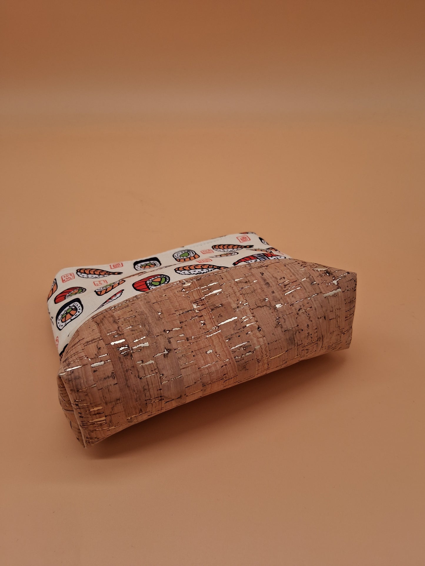 classic sushi v. 3 boxy pouch